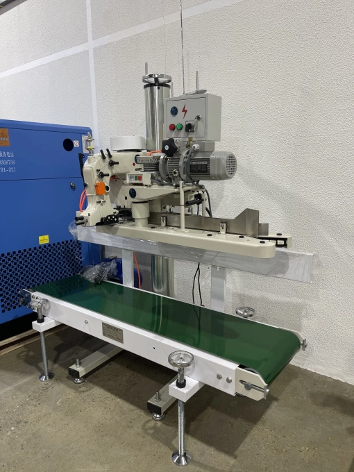 Мешкозашивочный комплекс: конвейер ленточный LFS-1500 в комплекте с мешкозашивочной машиной GK35-6A